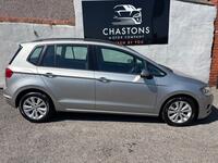 VOLKSWAGEN GOLF SV