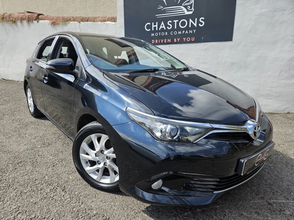 2017 Toyota AURIS
